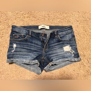 Hollister Women's Dark Blue Ripped Jeans